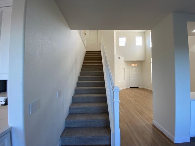 Building Photo - Gorgeous 4 Bedroom Carlsbad Home With A Stunning View and Solar!