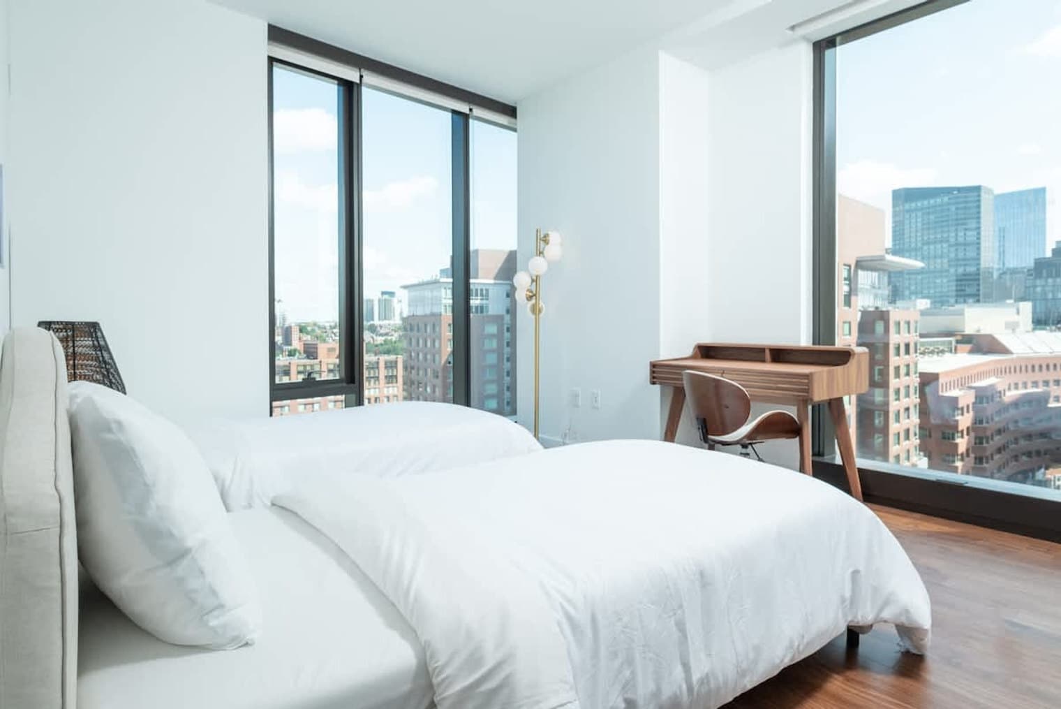 Building Photo - 212 Stuart St