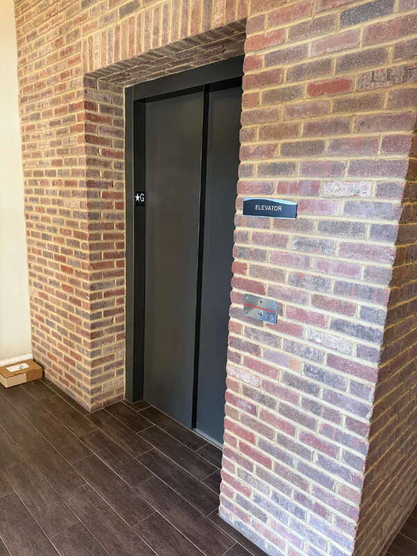 Building Photo - 1107 S Walter Reed Dr