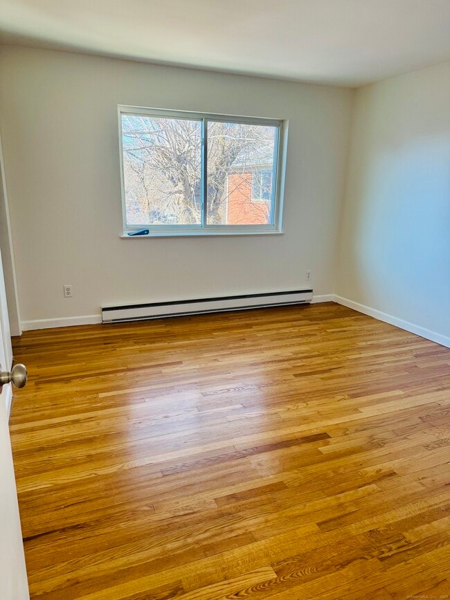Building Photo - 20 N Taylor Ave