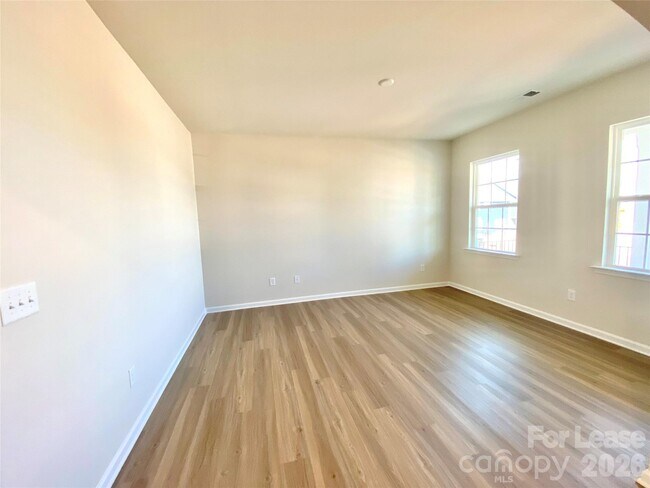 Building Photo - 1016 Whipcord Dr