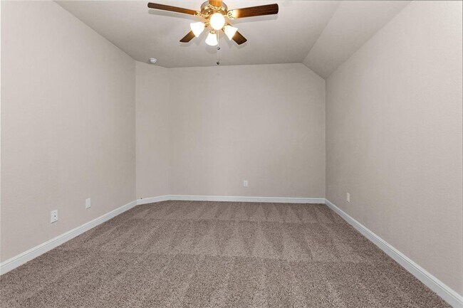 Building Photo - 236 Redwood Cyn Trl