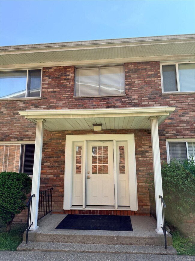 Building Photo - 810 Blooming Grove Turnpike