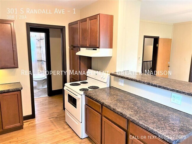 Building Photo - 301 S Randall Ave