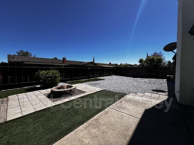 Building Photo - 3492 Gerald Ct