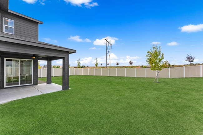 Building Photo - Modern Living in the Heart of Southeast Boise