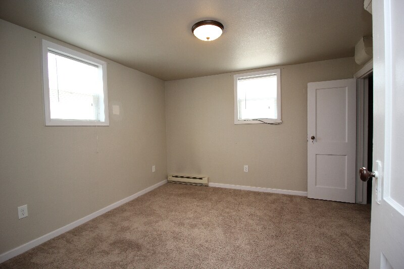 Building Photo - 2232 10th Ave