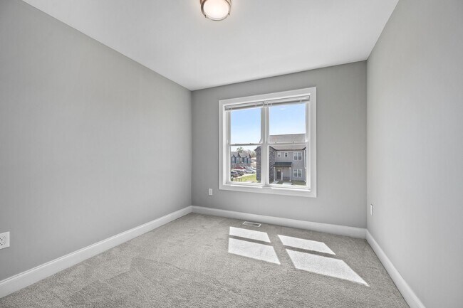 Building Photo - 3 Bedroom Townhome in Campbell County