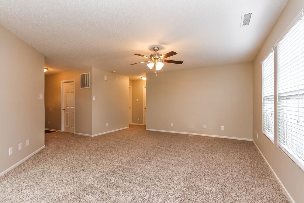 Building Photo - 691 Wheat Field Ln