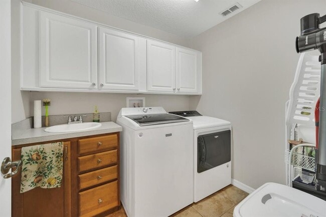 Building Photo - 9420 Ivywood St