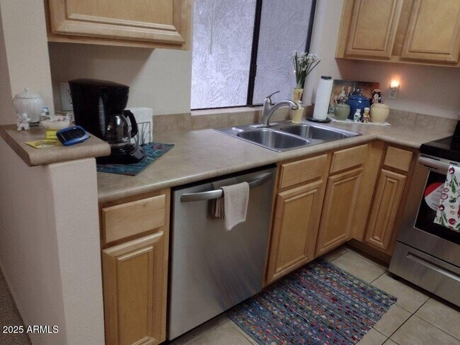 Building Photo - 10115 E Mountain View Rd