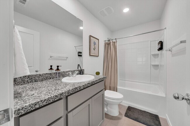 Building Photo - 6001 San Rafael Ln