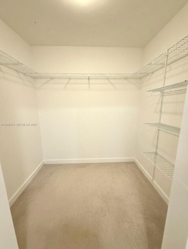 Building Photo - 2475 Brickell Ave