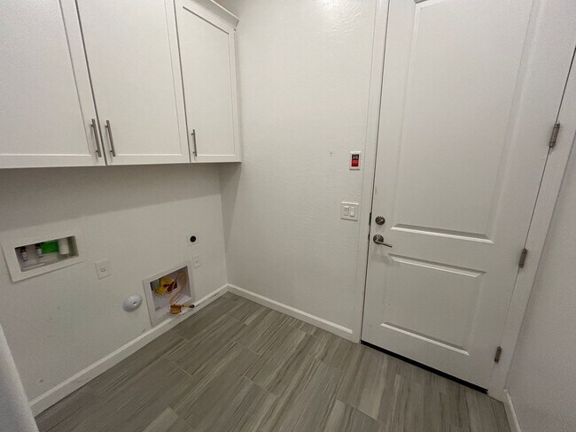 Building Photo - 16776 W Vereda Solana Dr.