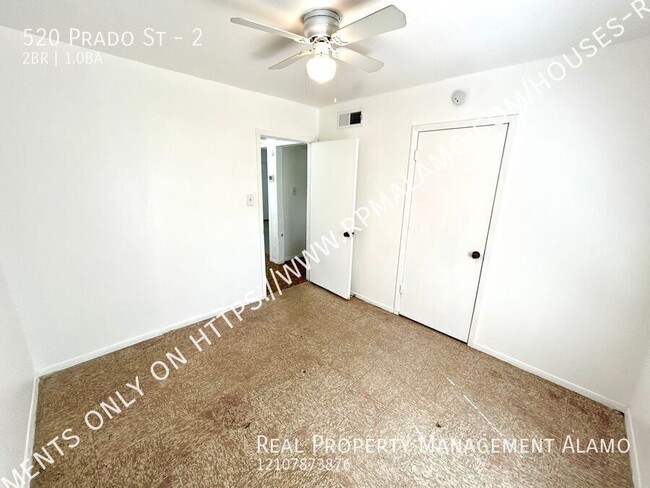 Building Photo - **MOVE-IN SPECIAL!** 2 Bedroom / 1 Bath Un...