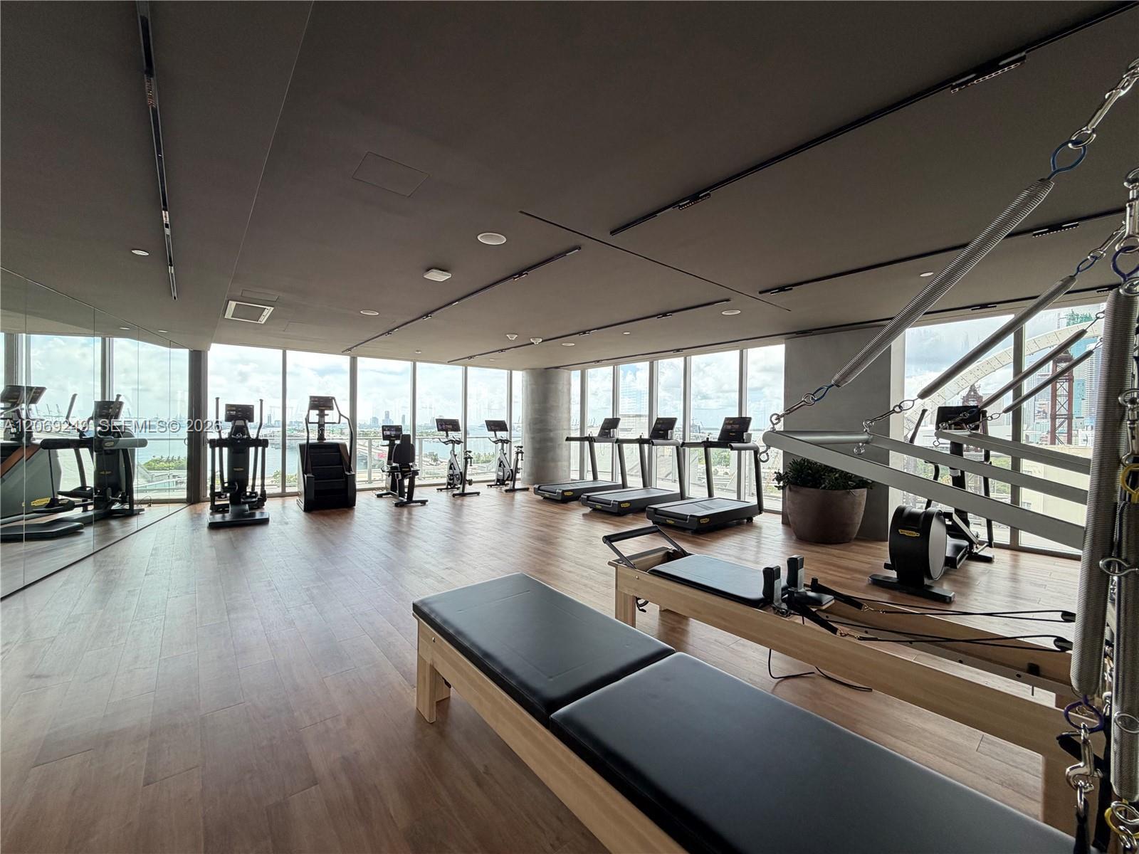 Building Photo - 1400 Biscayne Blvd