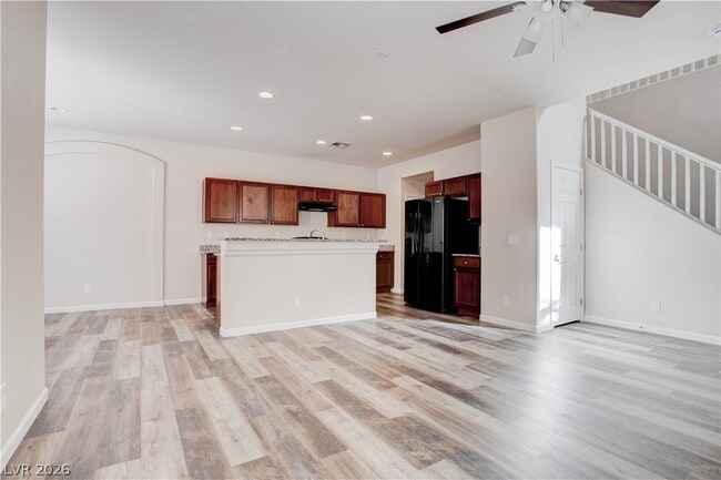 Building Photo - 1133 Via Rocca