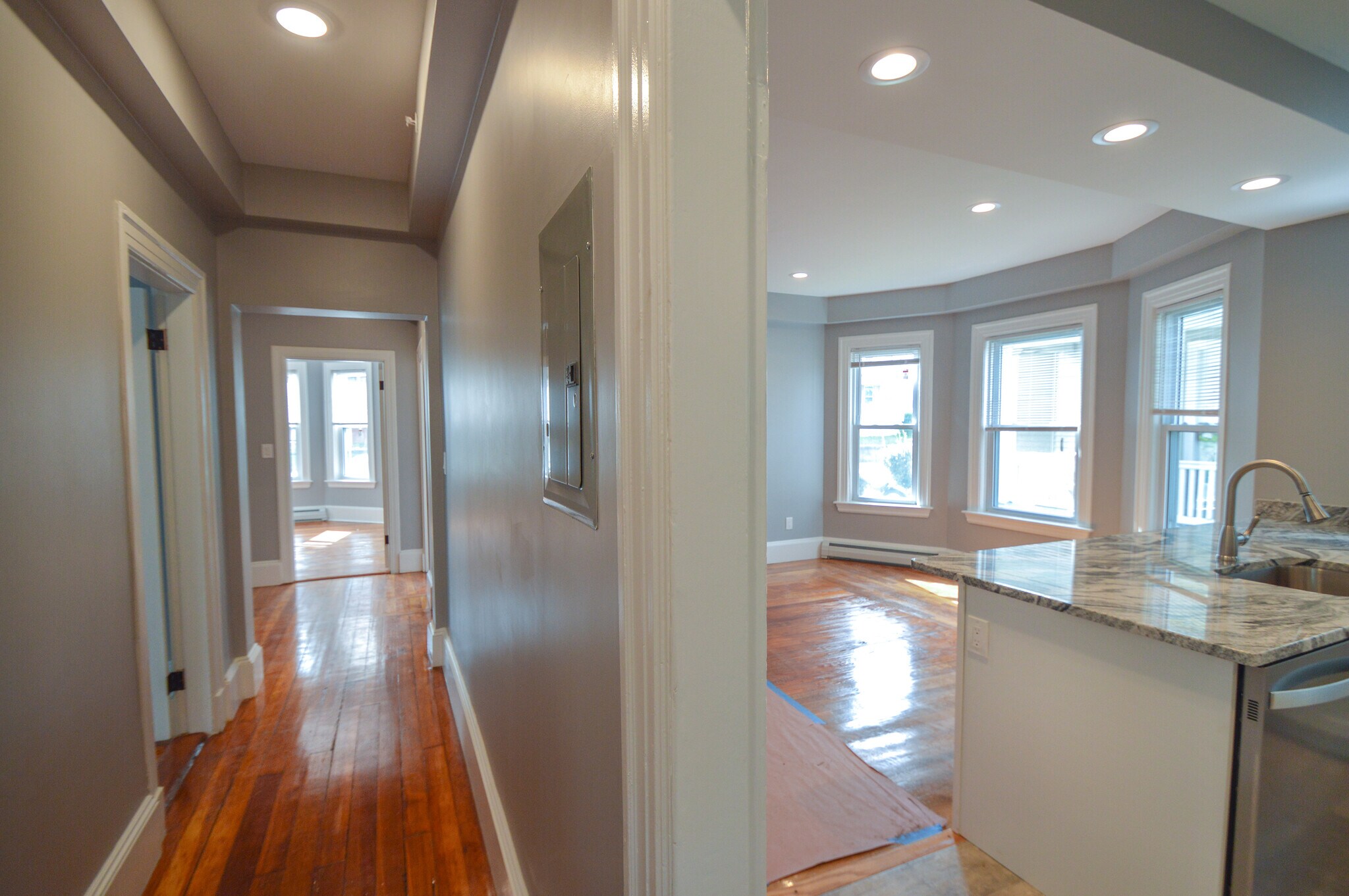 Building Photo - 65 Mapleton St
