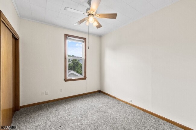 Building Photo - 31 Dawson Ave