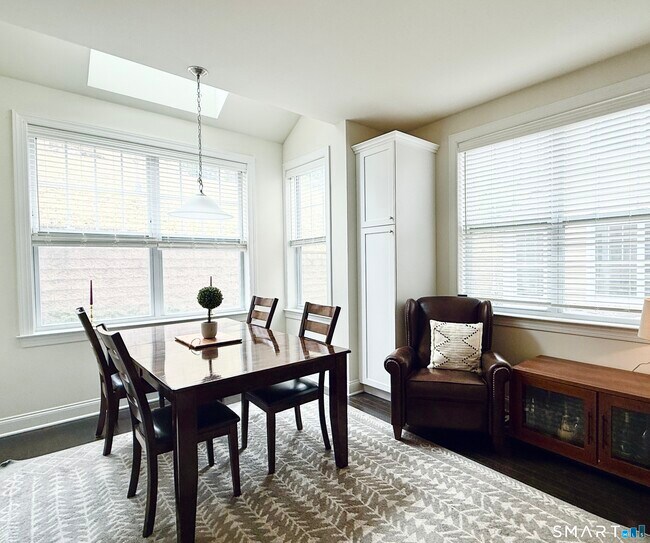 Building Photo - 48 Winding Ridge Way