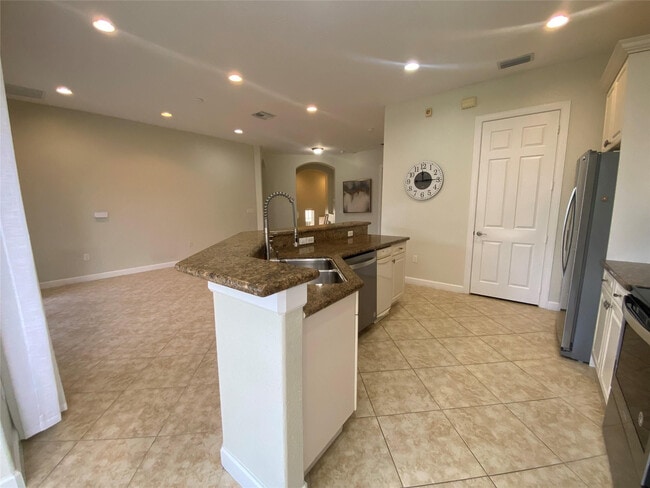 Building Photo - 8203 NW 128th Ln