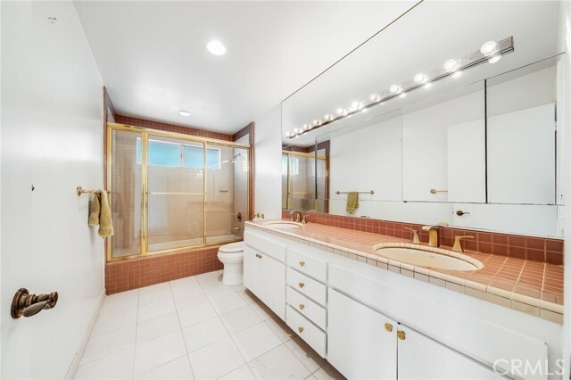 Building Photo - 33932 Granada Dr