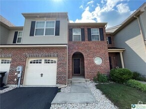 Building Photo - 637 Mulberry Dr