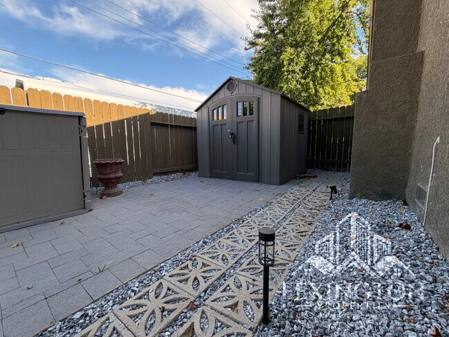 Building Photo - Stunning, 2BD/1BA, Condo home in The Villaggio Community, near Madison Ave. and American River Co...
