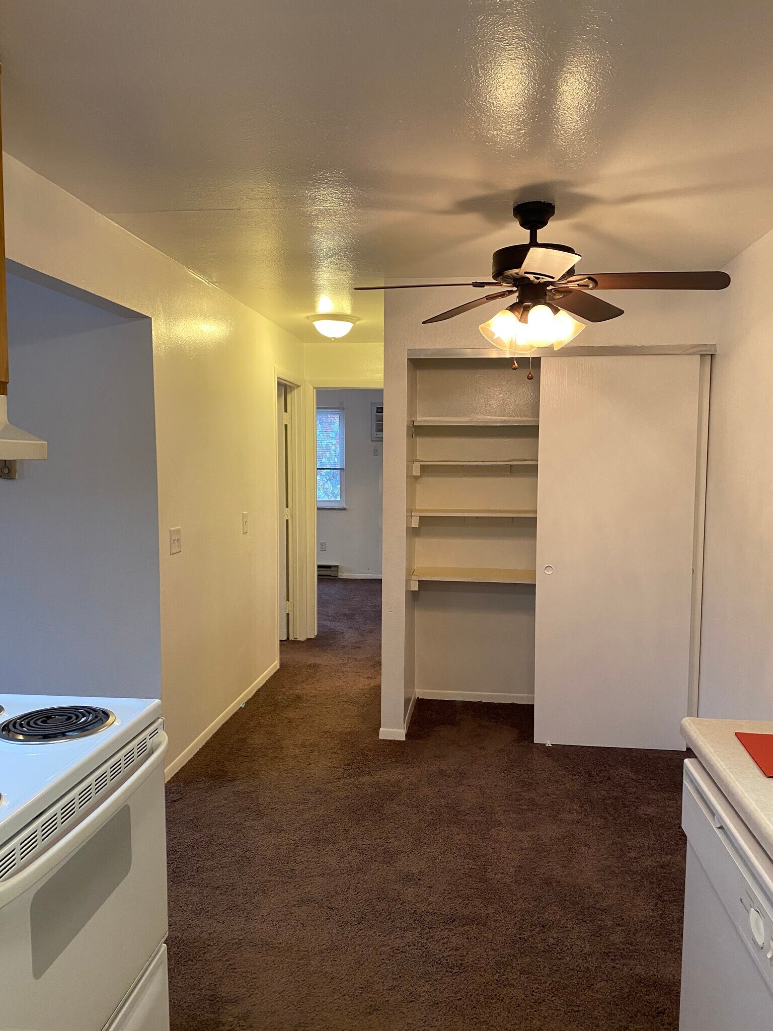 Building Photo - 7400 Crosscreek Dr