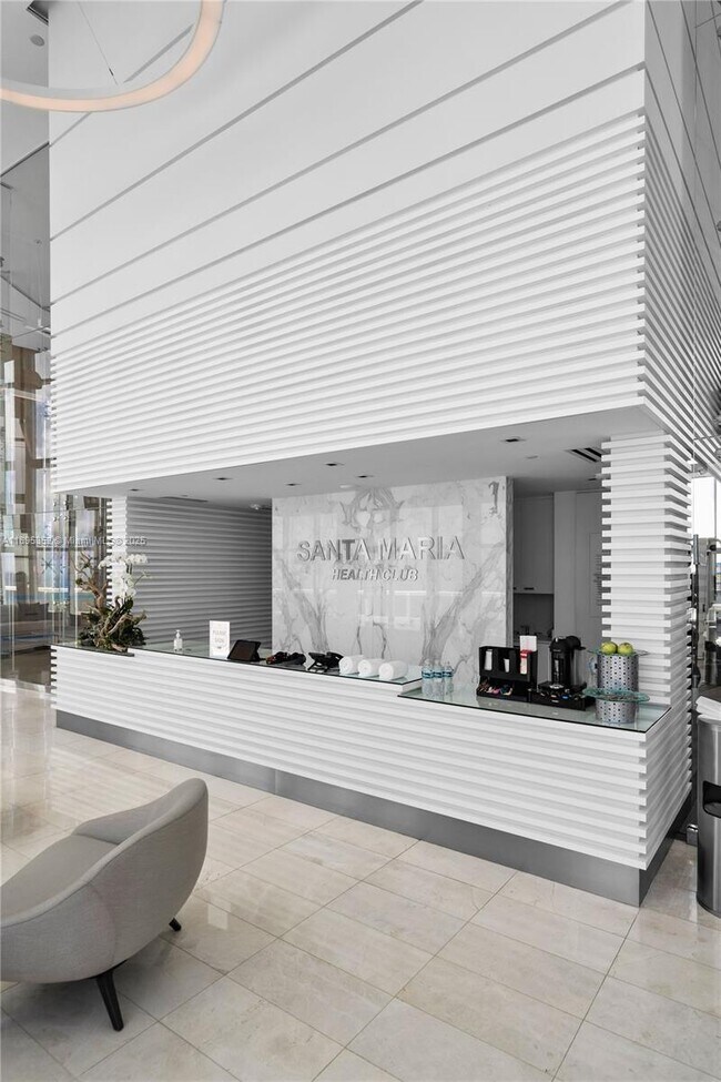 Building Photo - 1643 Brickell Ave