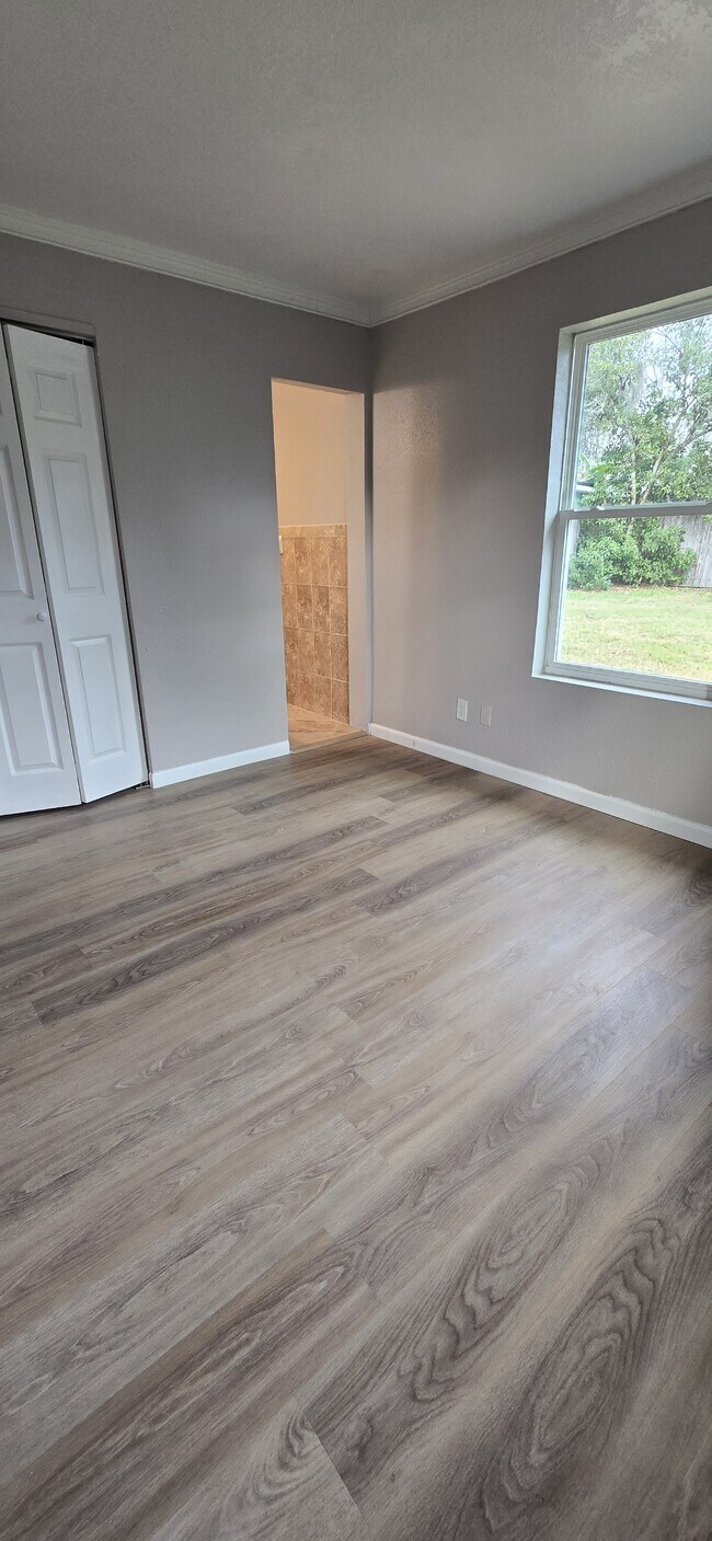 Building Photo - 2133 Hugh Edwards Dr