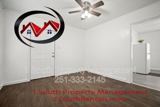 Building Photo - 660 Summerville St