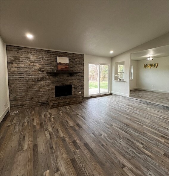 Building Photo - 2505 Clearwood Dr