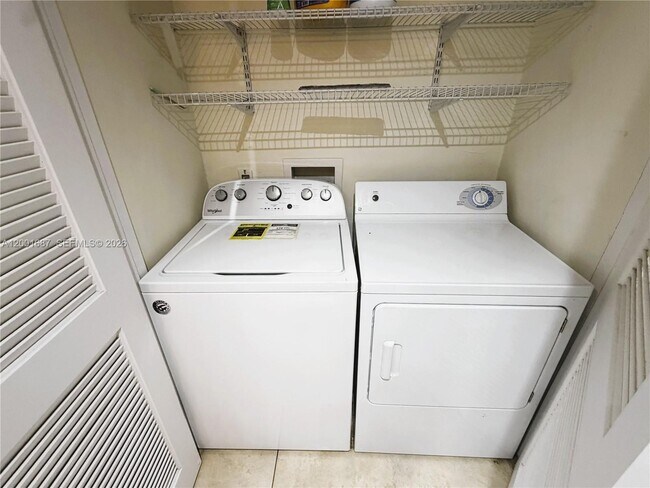 Building Photo - 7483 SW 82nd St