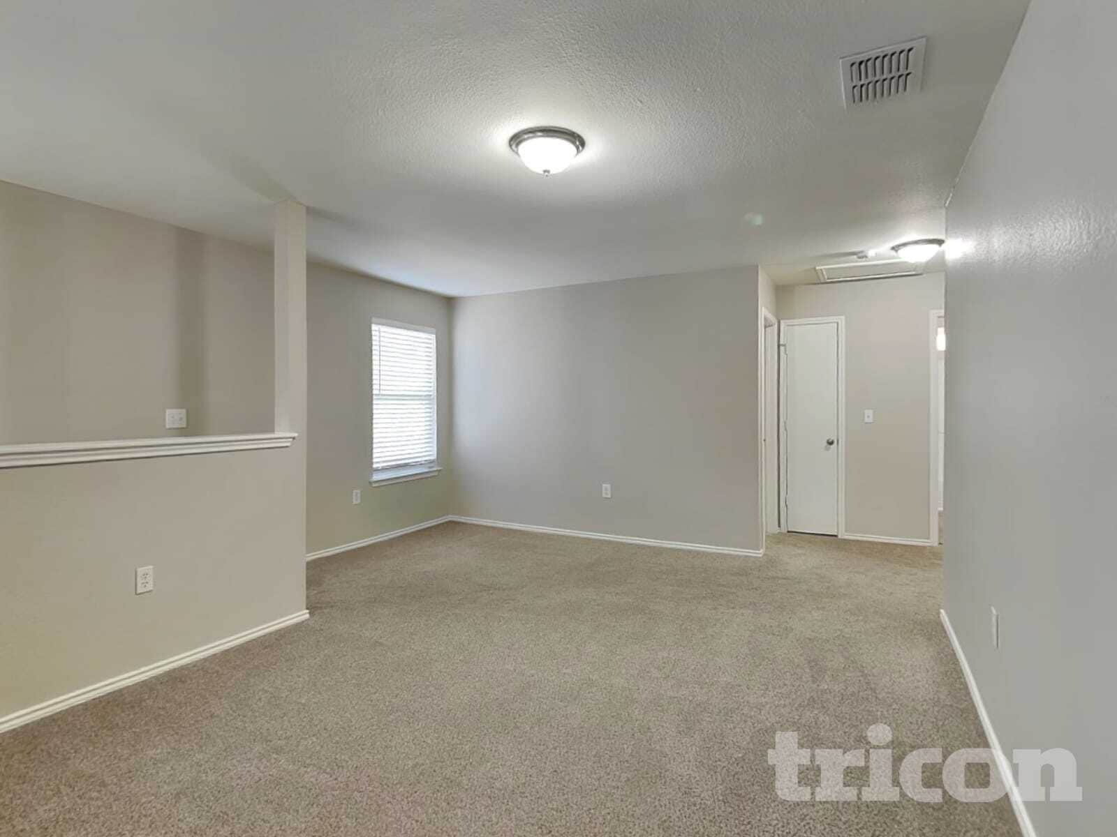 Building Photo - 6323 Cougar Village