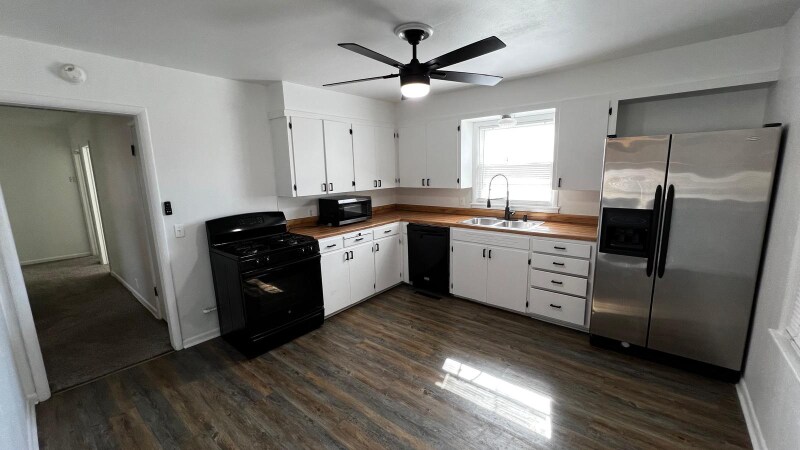 Building Photo - 1608 Glennen Dr