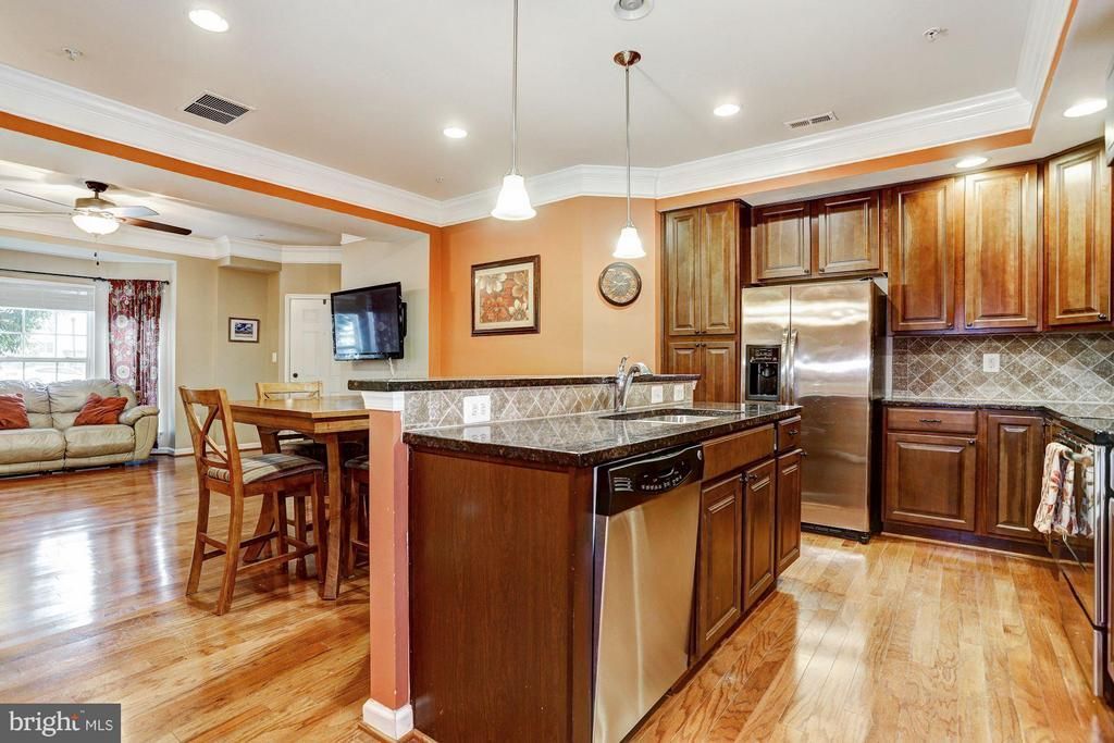 Building Photo - 7289 Elkridge Crossing Way