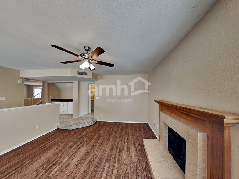 Building Photo - 7010 W Oraibi Dr