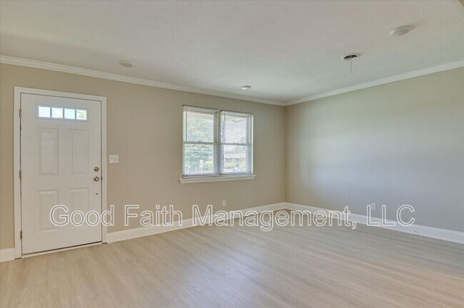 Building Photo - 4022 Windridge Dr