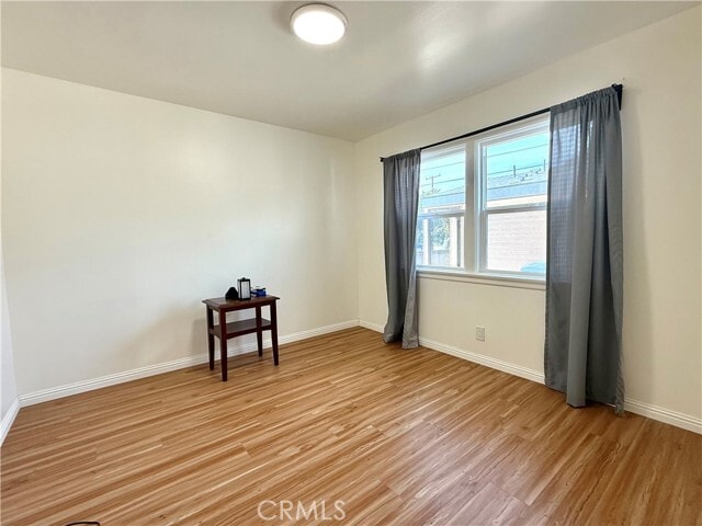 Building Photo - 115 W Valencia Ave