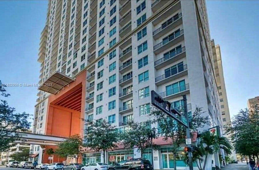 Building Photo - 133 NE 2nd Ave