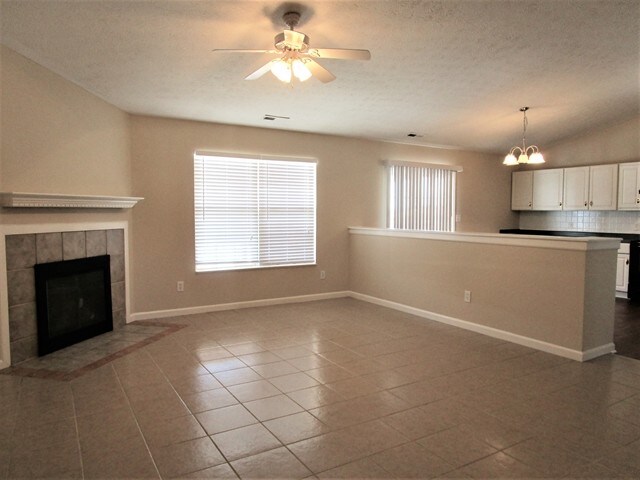 Building Photo - 1151 Spring Meadow Ct