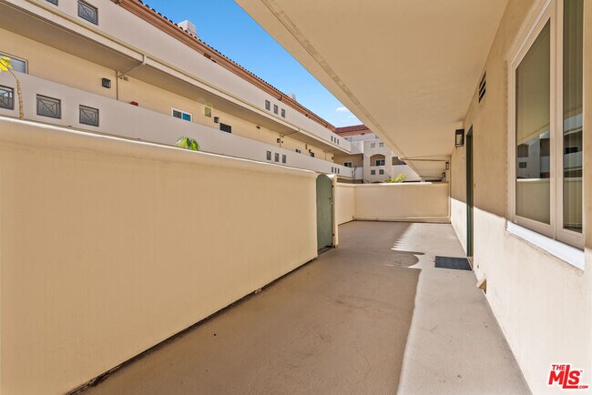 Building Photo - 5500 Torrance Blvd