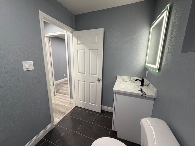 Building Photo - 100% NEWLY REMODELED - MUST SEE - WON'T LAST _   Only 4 miles from USC and 6 miles from DTLA