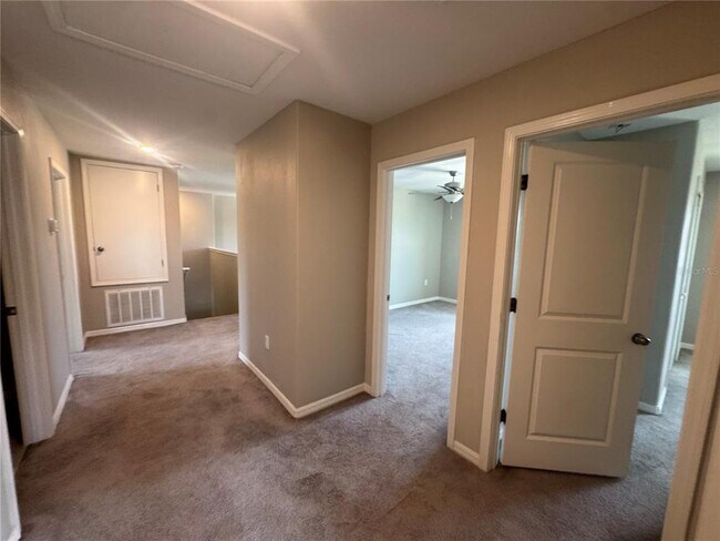 Building Photo - 5415 Amaryllis Garden St