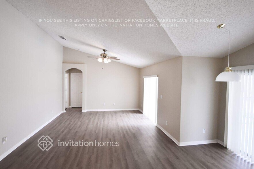 Building Photo - 15719 Heron Hill St