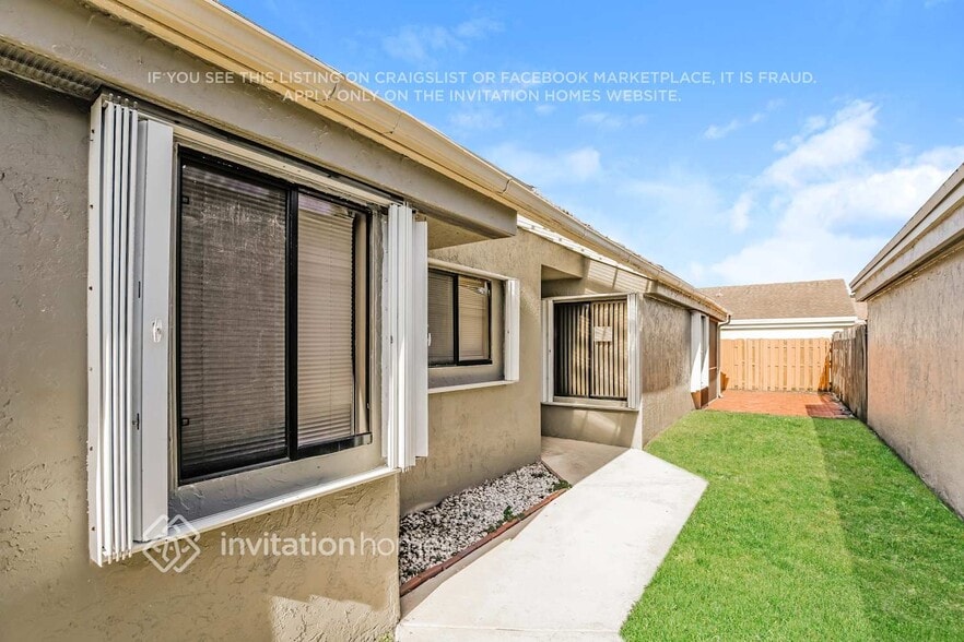 Building Photo - 1970 NW 38th Terrace