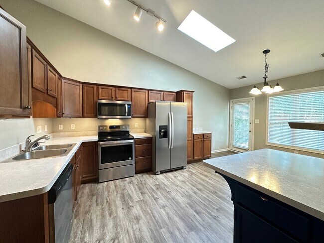 Building Photo - COMING SOON! Beautiful 3 Bed, 2.5 Bath Hom...