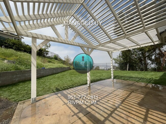 Building Photo - DISCOVER YOUR DREAM RENTAL HOME IN GRAND T...