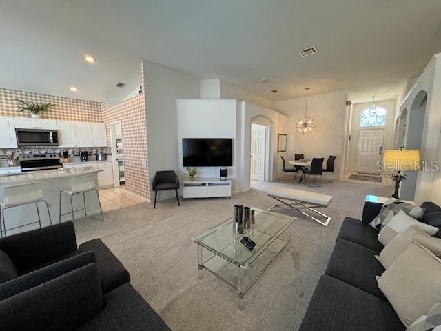 Building Photo - 8212 Fan Palm Way